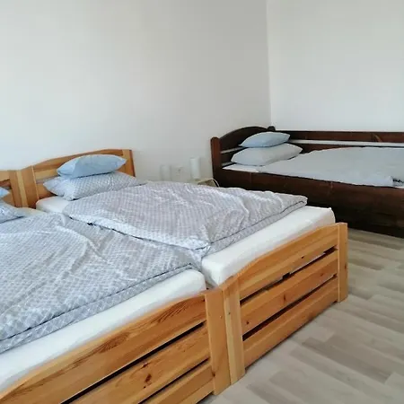 Harom Apartmanhaz *